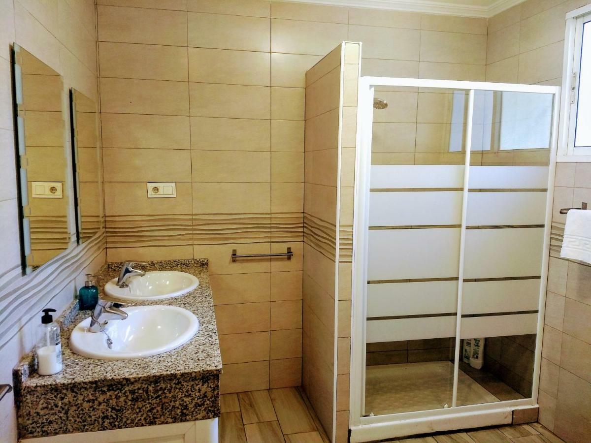 Villa Albertina Torremolinos Bagian luar foto